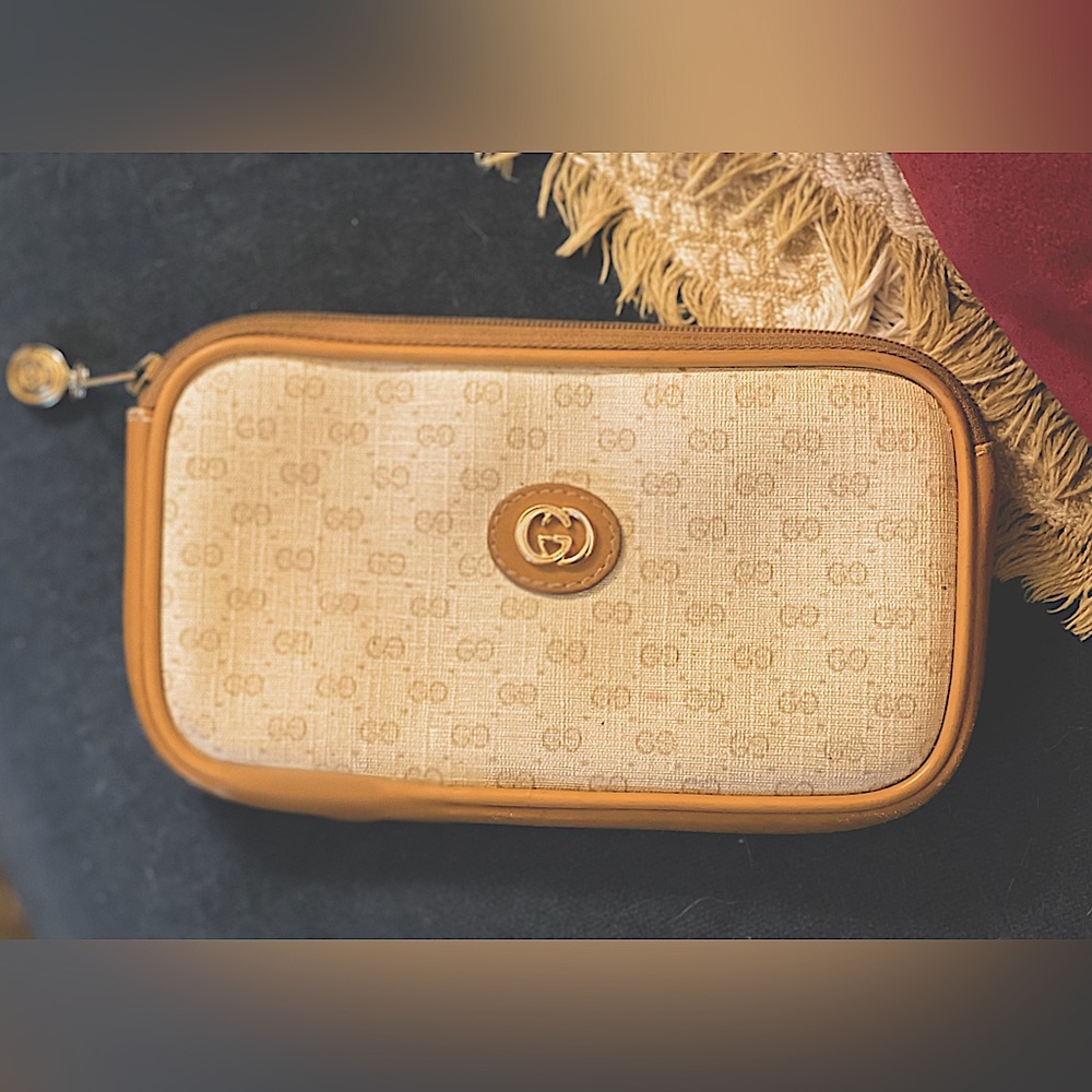 Authentic Vintage Gucci Wallet